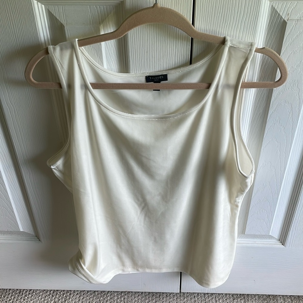 Talbots essential shell. Worn 1x